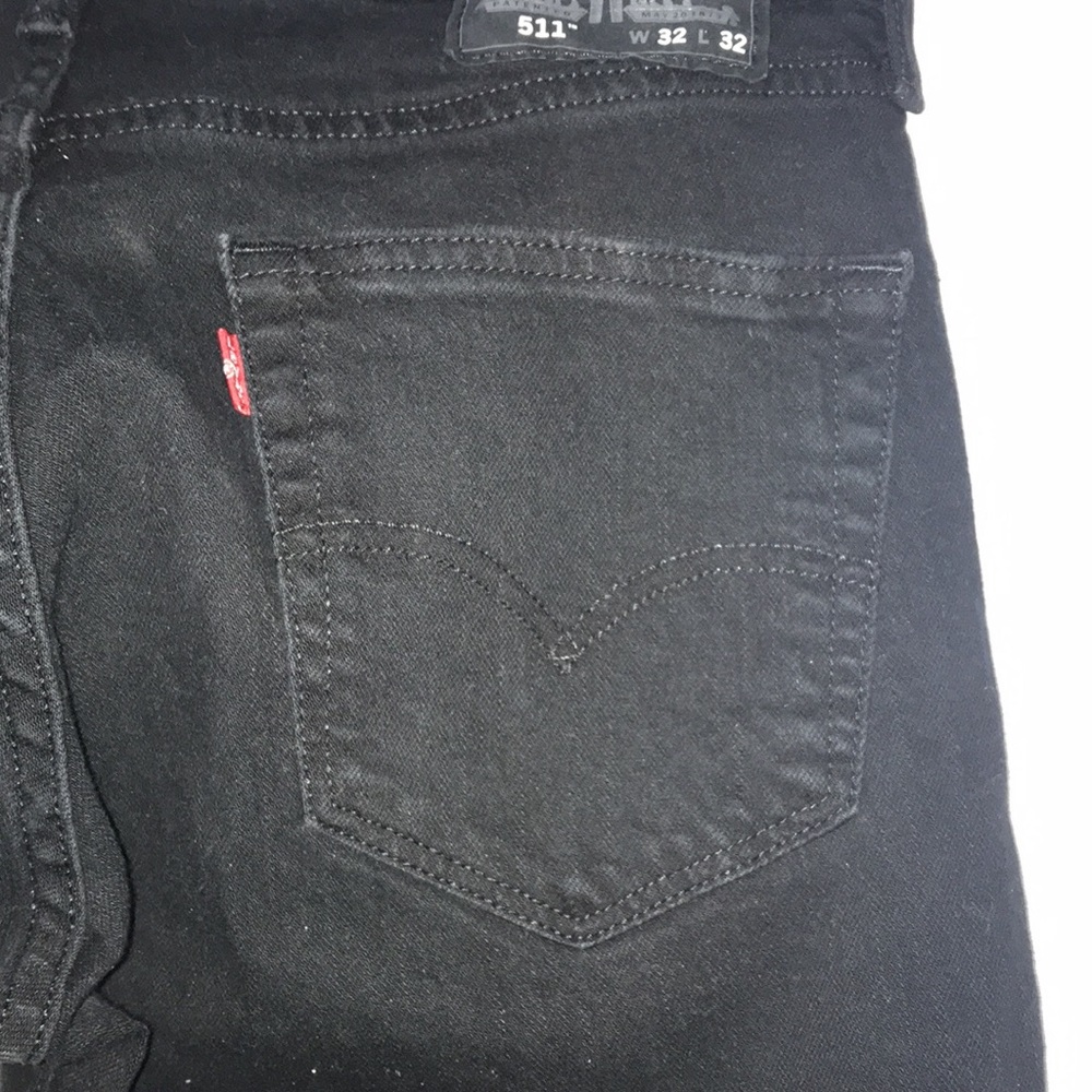 Black men’s Levi’s